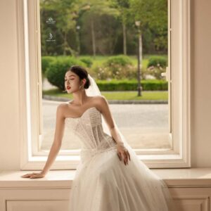 Váy đi bàn cúp ngực
