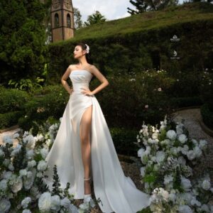 Váy đuôi cá satin cúp ngực, xẻ tà